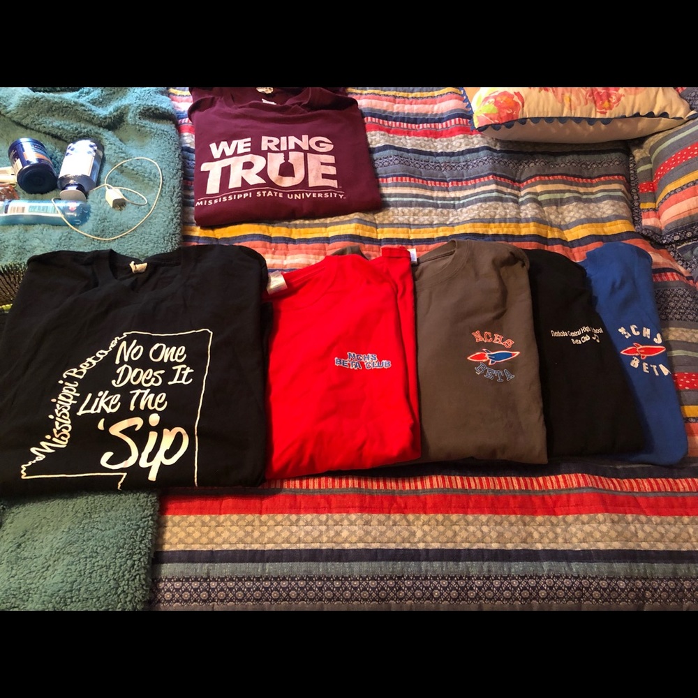 Lot of 5 size 2xl shirts SOLD